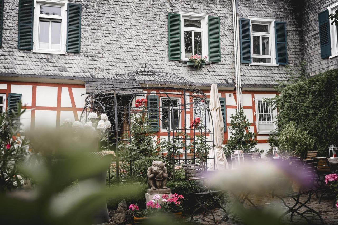 Klostermuehle Eltville am Rhein Buitenkant foto